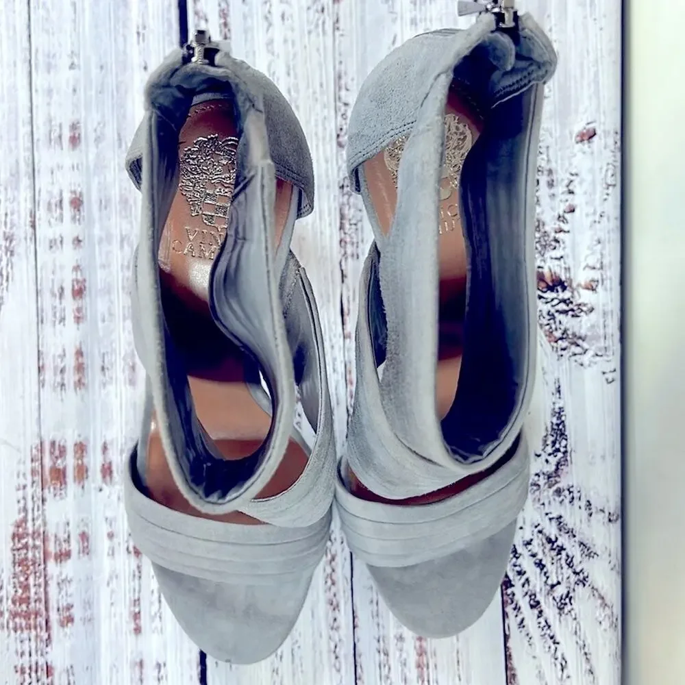 Vince Camuto Fia Suede Heels in Dust Storm w/ Box size 10
